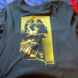 Large Men’s Nike basketball shirt.